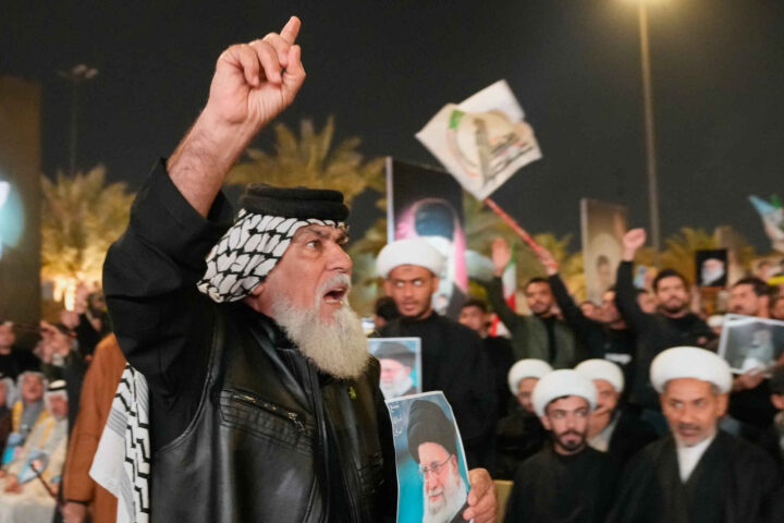 Med folkeretten som skalkeskjul&nbsp;<span class=