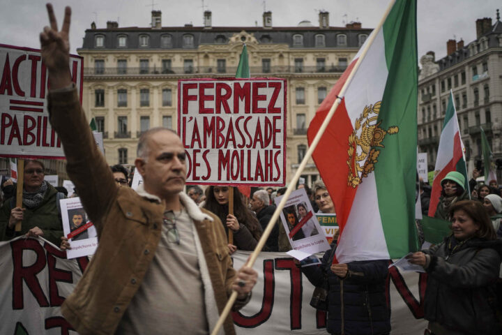 Europa etter 28/2: Mellom barken og veden