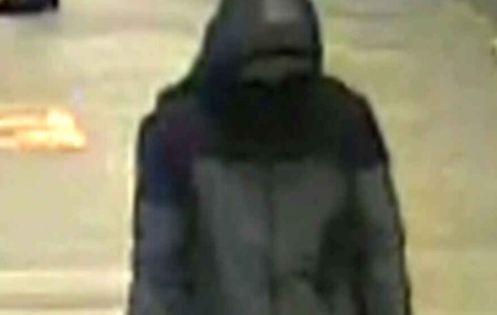 En av de terrorsiktede erkjenner å ha plassert ambassade-bomben