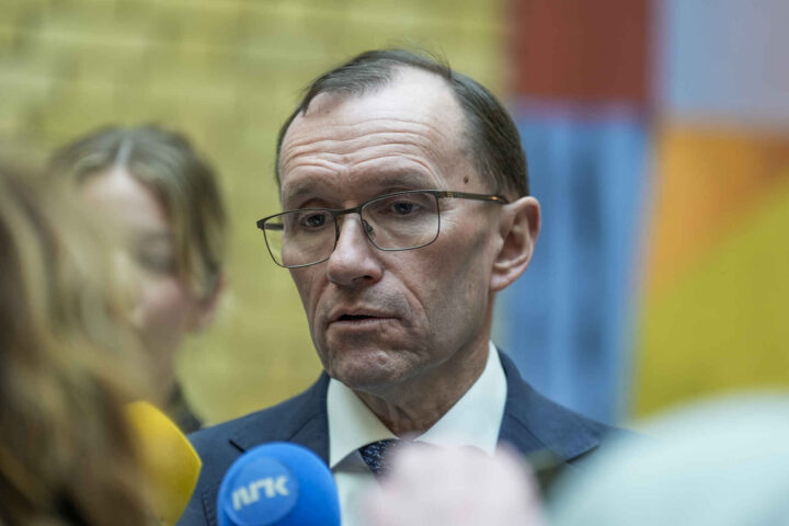 Også Norge åpen for atomvåpen-samarbeid med Macron