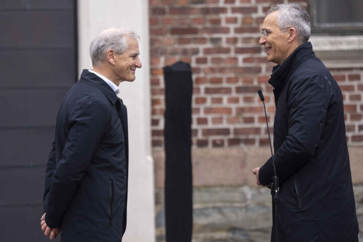 Hvem i UDs embetspyramide gikk god for Epstein?&nbsp;<span>(+)</span>