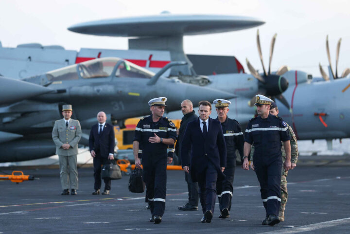 Macron beordrer marinestyrker «uten sidestykke» til Hormuz-stredet&nbsp;<span>(+)</span>