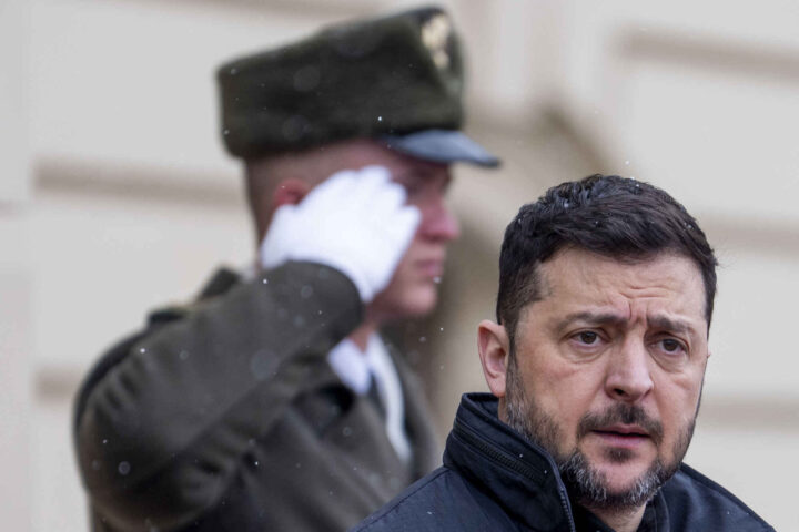 Hemmelig transport på nær 1 milliard i gull og cash til Zelenskyj stanset i Ungarn