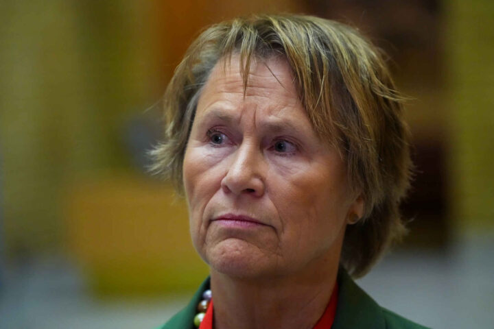 Støre forsøker å begrense gravingen i Epstein-saken&nbsp;<span>(+)</span>