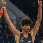 Iran henger 19 år gamle Saleh Mohammadi i full offentlighet