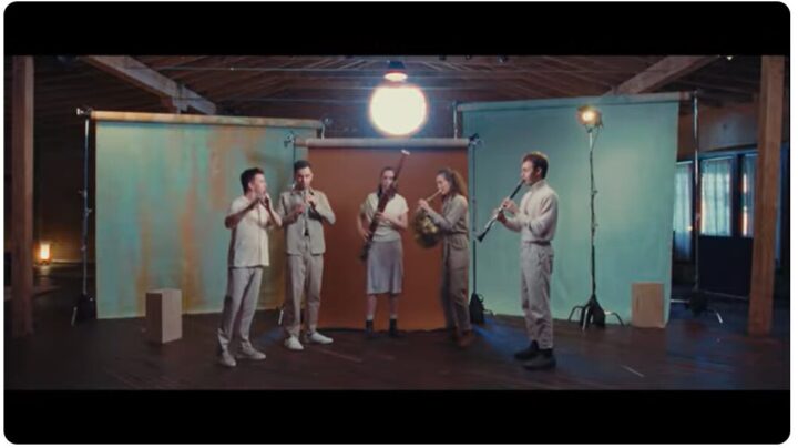 Interlude: Kvintettkos med Glass