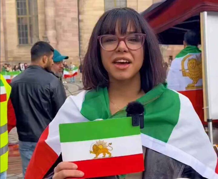 Iranerne vender seg bort fra islam: – Jeg er perser, jeg er ikke muslim&nbsp;<span>(+)</span>