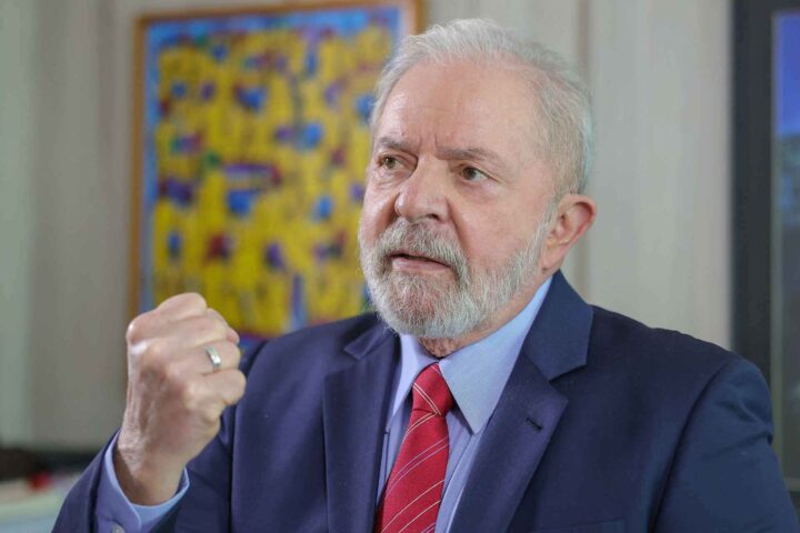 – Iran utvikler ikke atom&shy;våpen: Brasils president mener «falske myter» brukes for å rettferdig&shy;gjøre krig&nbsp;<span>(+)</span>