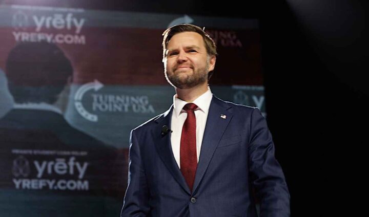 JD Vance: – Paven bør være forsiktig når han bruker teologi politisk&nbsp;<span>(+)</span>