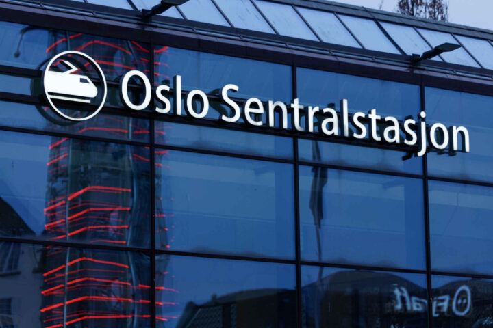 Politi og vektere er bekymret for utviklingen på Oslo S