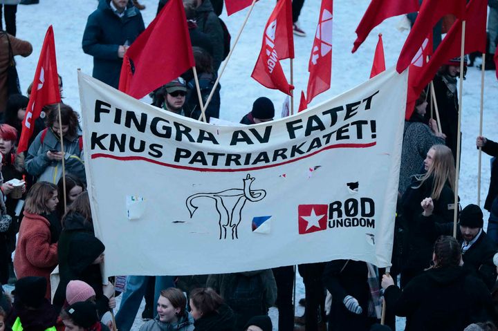 Rød Ungdom åpner for voldsbruk mot staten