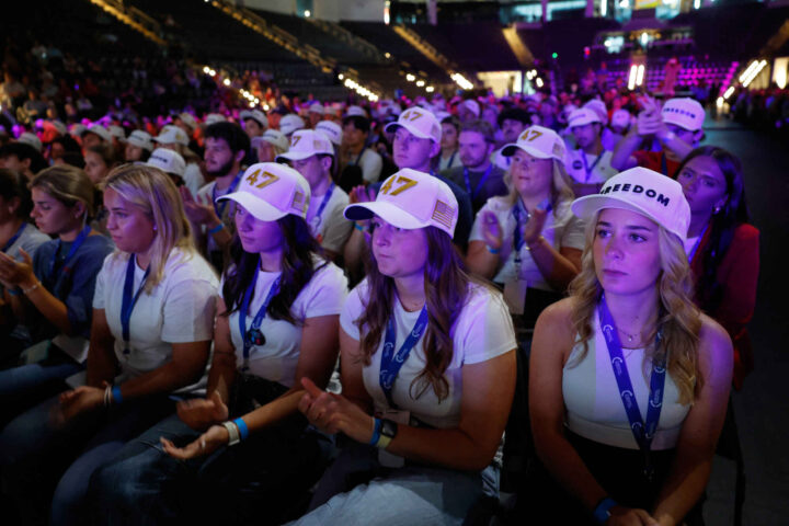 Det hvite hus: Vance drar ikke