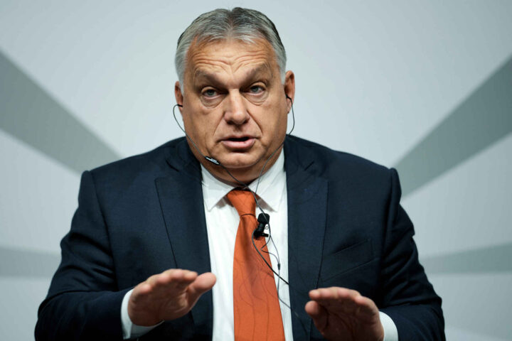 EU holder pusten før valget i Ungarn, men har sikkert planene klare hvis Orbán skulle vinne&nbsp;<span>(+)</span>