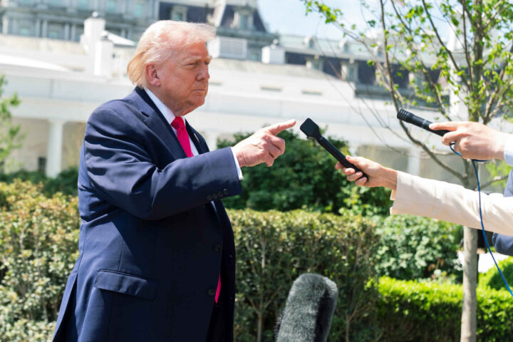 Trump: Iran er villig til å gi opp hele atom&shy;våpen&shy;programmet&nbsp;<span>(+)</span>