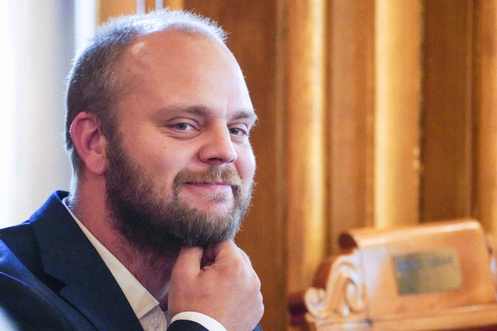 Én lov for Loke og en annen for Tor på Stortinget