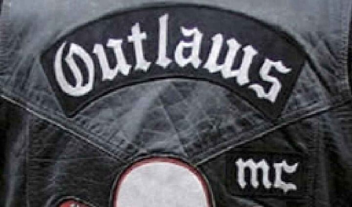 Tidligere gjeng&shy;leder fikk jobb som sosial&shy;arbeider – reiser nye spørsmål om infiltrasjon&nbsp;<span>(+)</span>