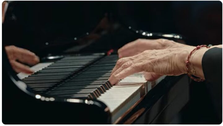 Interlude: Argerich og Papavrami spiller Debussy