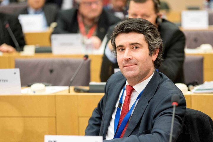 Portugal: Stor korrupsjons-razzia mot Sosialist&shy;partiets hoved&shy;kontor&nbsp;<span>(+)</span>