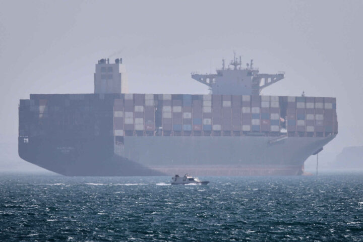 USA avviser at deres skip er blitt truffet av iranerne