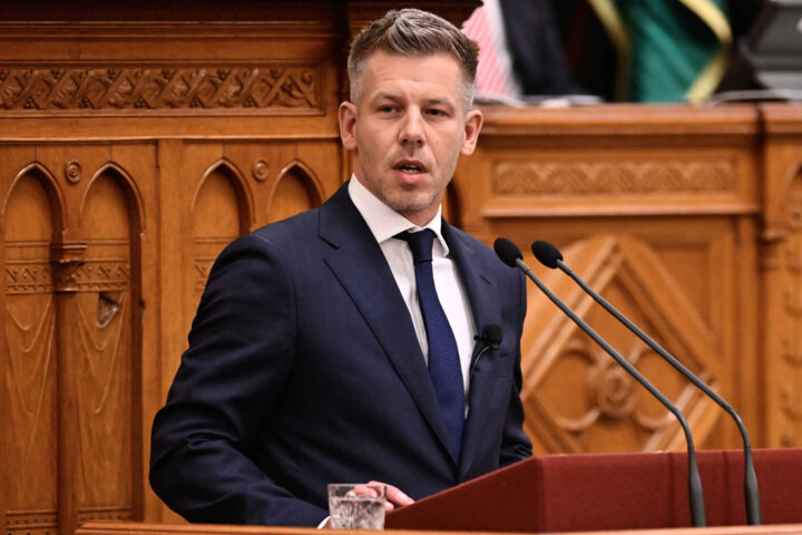 Ungarns nye statsminister er tatt i ed, Orbán-æraen er over