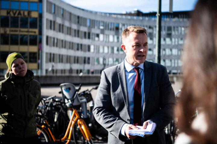 Kravik i Teheran, Norge vil ha diplomatisk løsning&nbsp;<span>(+)</span>