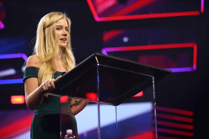 Eva Vlaardinger&shy;broeks «Save Europe Act» passerte 200.000 under&shy;skrifter idag
