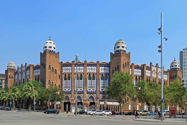 Islamsk ordfører&shy;kandidat vil gjøre Barcelonas ikoniske tyrefekter&shy;arena om til gigant&shy;moské