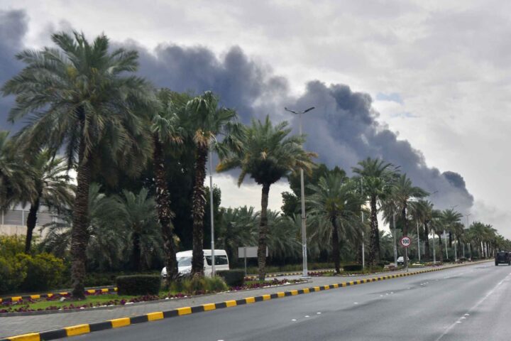 Minst én drept i iransk angrep på flyplassen i Kuwait&nbsp;<span>(+)</span>