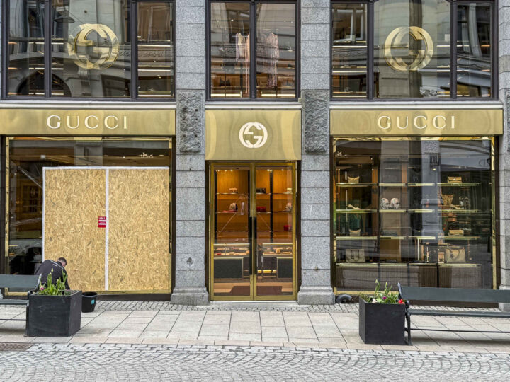 Brøt seg inn i Glasmagasinet foran øynene på mange mennesker&nbsp;<span>(+)</span>