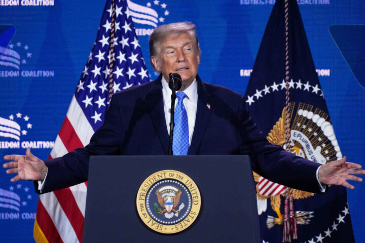 Trump vil innføre 100 prosent toll på varer fra land som skatt&shy;legger digi&shy;tale tjenester&nbsp;<span>(+)</span>