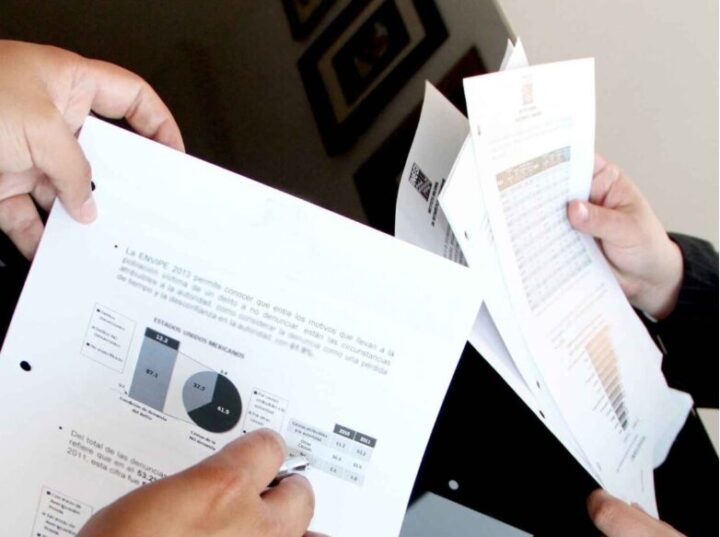 Jobber i private be&shy;drif&shy;ter i for&shy;svinner, erstat&shy;tes av det off&shy;entlige&nbsp;<span>(+)</span>