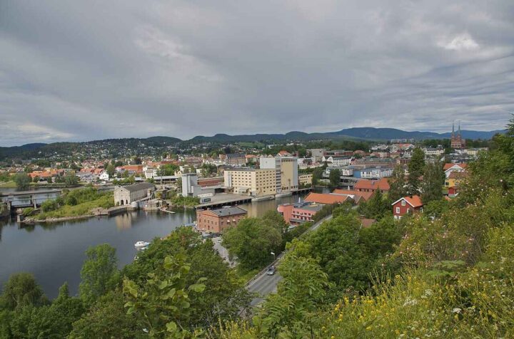 Tre personer fra Grenland tiltalt for trafficking og drapsbestilling&nbsp;<span>(+)</span>