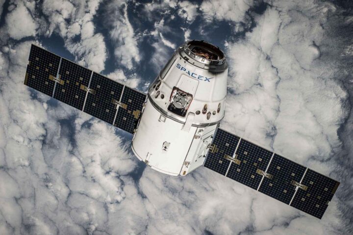 SpaceX henter inn 75 milliarder dollar før sin rekordstore børsnotering&nbsp;<span>(+)</span>