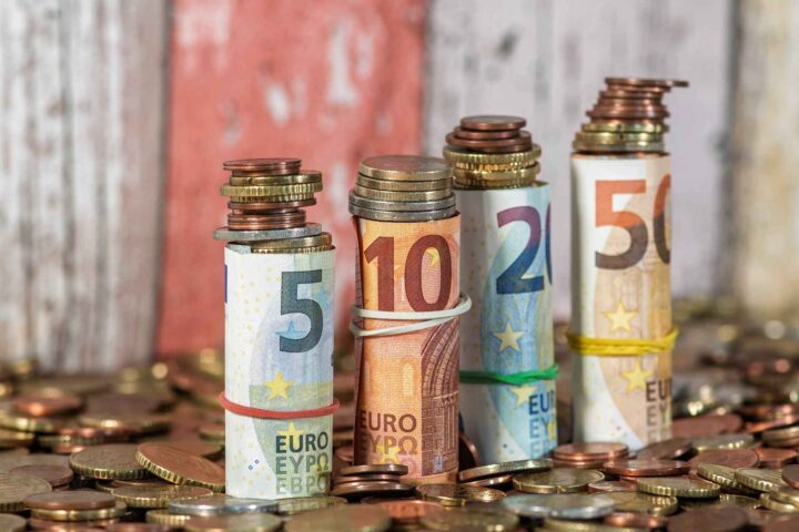 EU-lovgivere gir grønt lys for digital euro om noen år