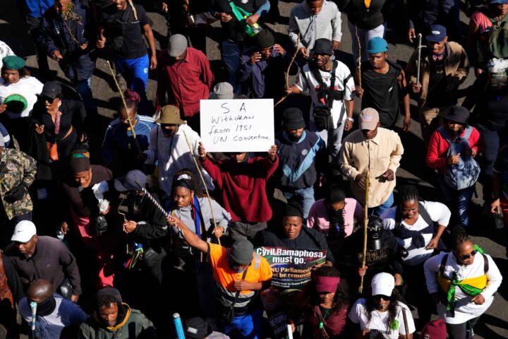 Rundt 100.000 afrikanske innvandrere jages ut av Sør-Afrika&nbsp;<span>(+)</span>