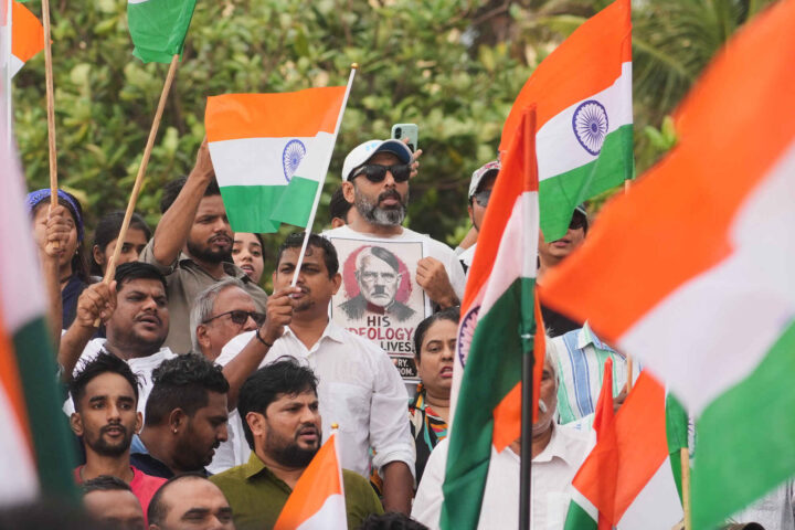 Studentene har veltet utdanningsministeren. Modi neste?&nbsp;<span>(+)</span>
