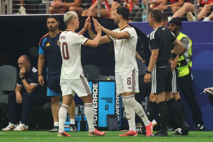 Spania slo Portugal etter mål på over&shy;tid, klare for kvart&shy;finale