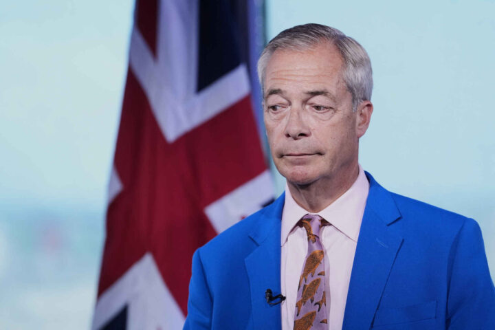Nigel Farage går av som MP, stiller til nyvalg i samme krets
