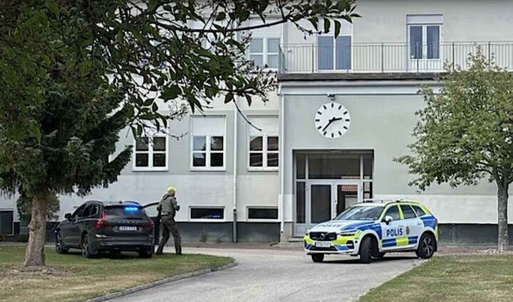 Sverdangrep ved skole i Sverige, flere sårede