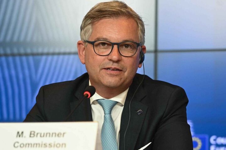 EU sender mot&shy;stridende signaler til Marokko etter Ceuta-krisen&nbsp;<span>(+)</span>
