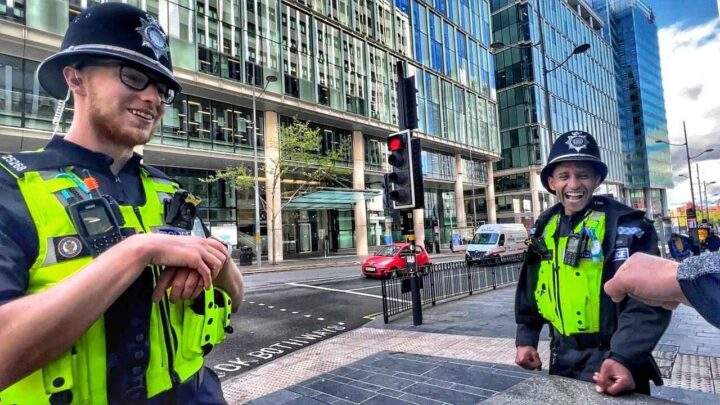 Ikke-muslimsk politi i Storbritannia oppfordres til å faste under ramadan&nbsp;<span>(+)</span>