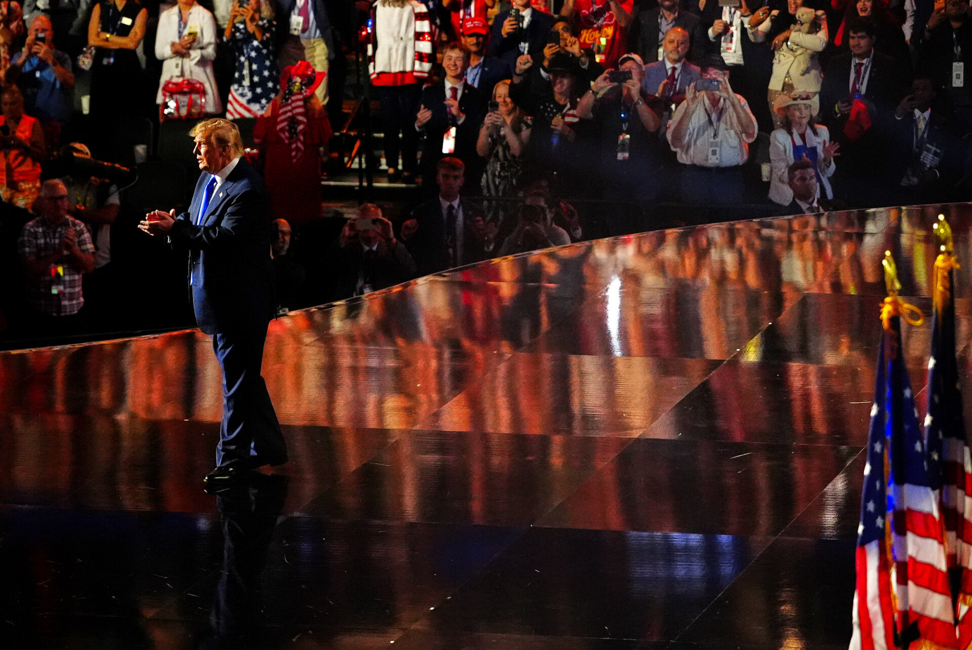 Trump overrasker med cash-løfte&nbsp;<span>(+)</span>