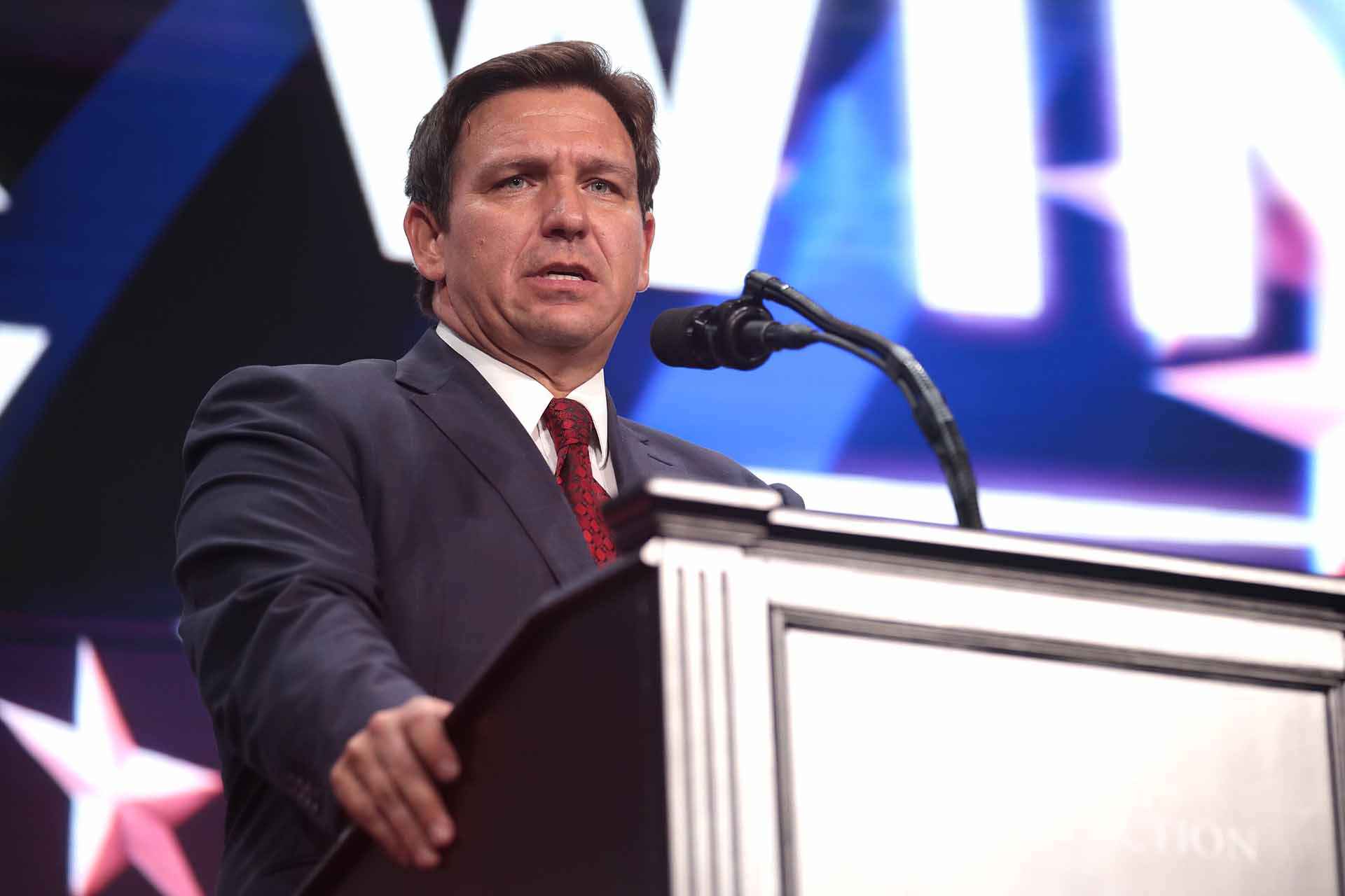 Florida: DeSantis utpeker Det muslimske broder&shy;skap, CAIR og Antifa som terror&shy;organisasjoner&nbsp;<span>(+)</span>